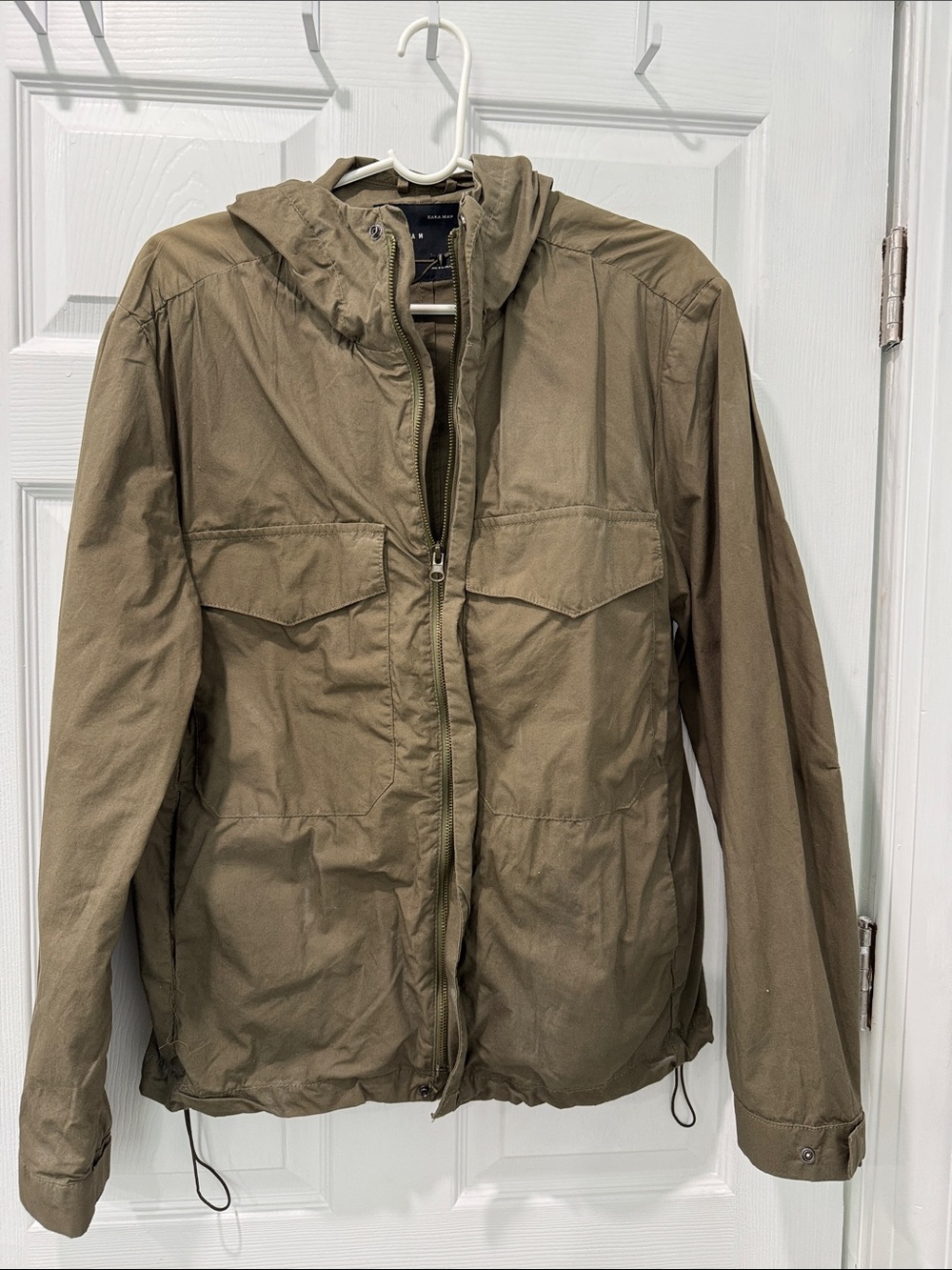 Zara Man Hooded Jacket in Olive Green